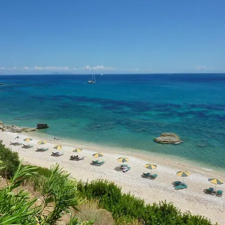 Skala Sleeps 6 Villa Spathíon