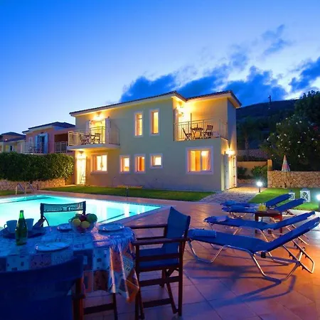Skala Sleeps 6 Villa